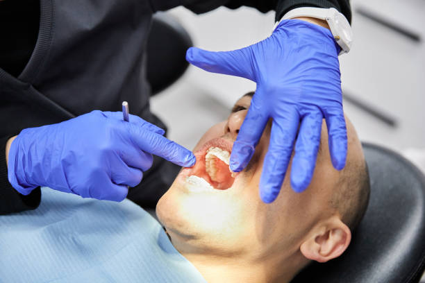 Best Dentist Open Late Near Me  in Oak Hills, PA